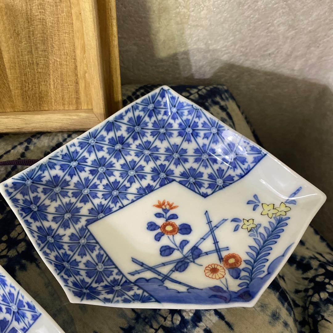 十二代酒井田柿右衛門　染錦銘々皿