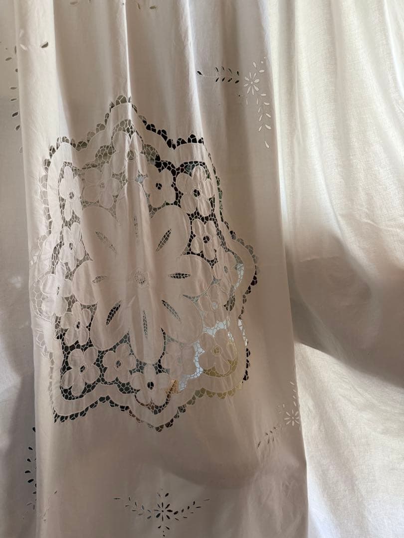 SALE❣️レア♡フランスアンティークஐ花刺繍のホワイトカーテンஐ⋆大判