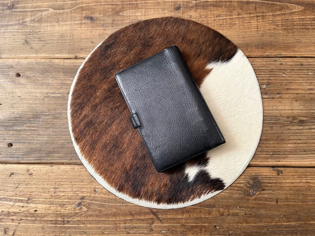 【ビンテージ】イヴ・サンローラン　ブラックレザー ルーズリーフ