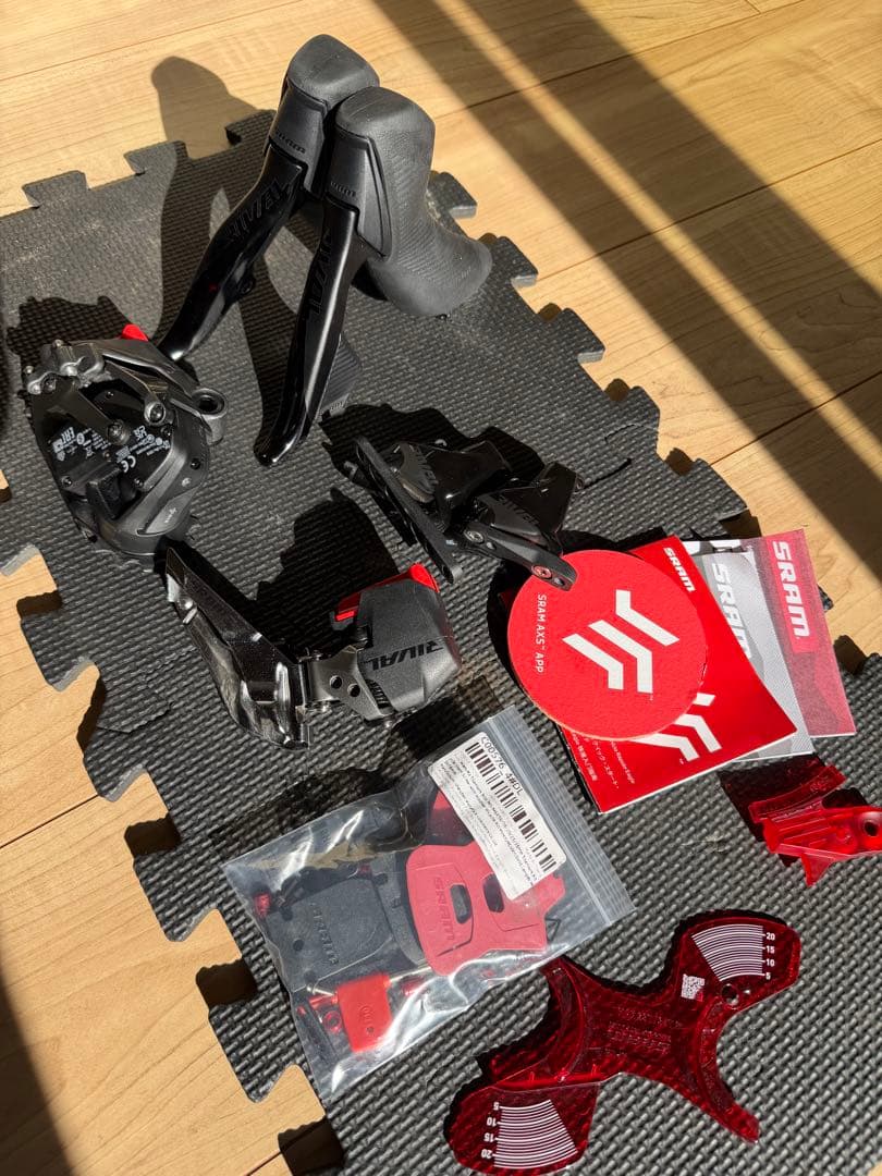 SRAM Rival eTap AXS セット（レバー/FD/RD/ブレーキ）