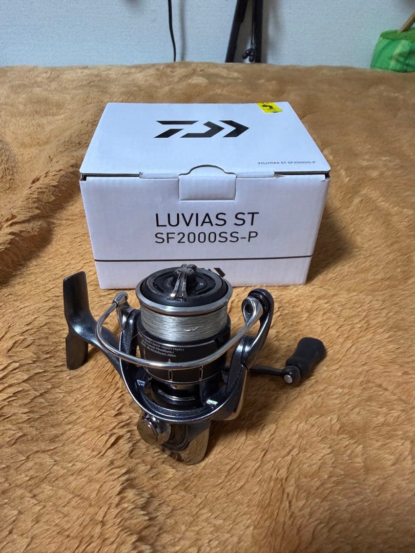 LUVIAS ST SF2000SS-P スピニングリール　24ルビアス