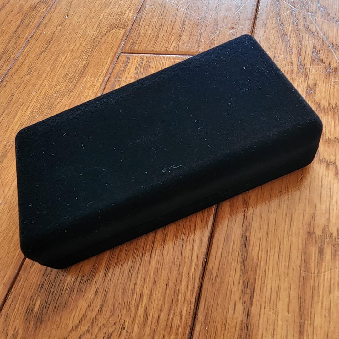 第3級防衛功労章発明考案業務改善メダルはタイタック式箱は画像のベルベット物