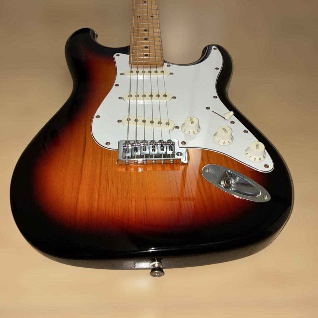 メイプル指板　いい音selder ストラトキャスタータイプ　弦高調整済み　です