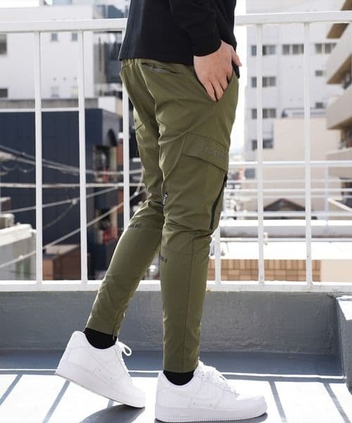 LUXE/R GOLF ストレッチ布帛カーゴパンツ 45940KHM