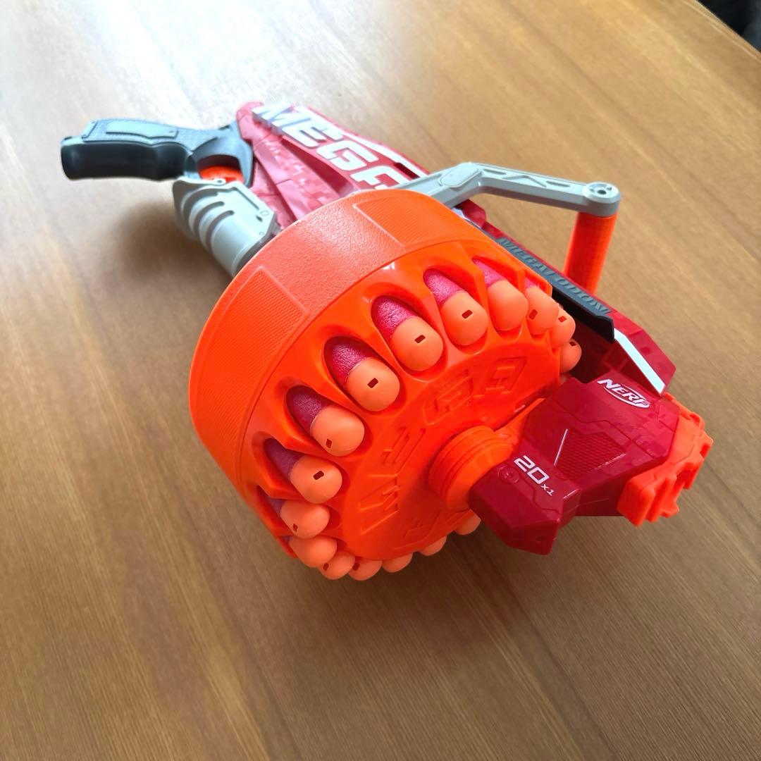 ナーフ メガロドン N-ストライク メガダーツ20本付き NERF E2849