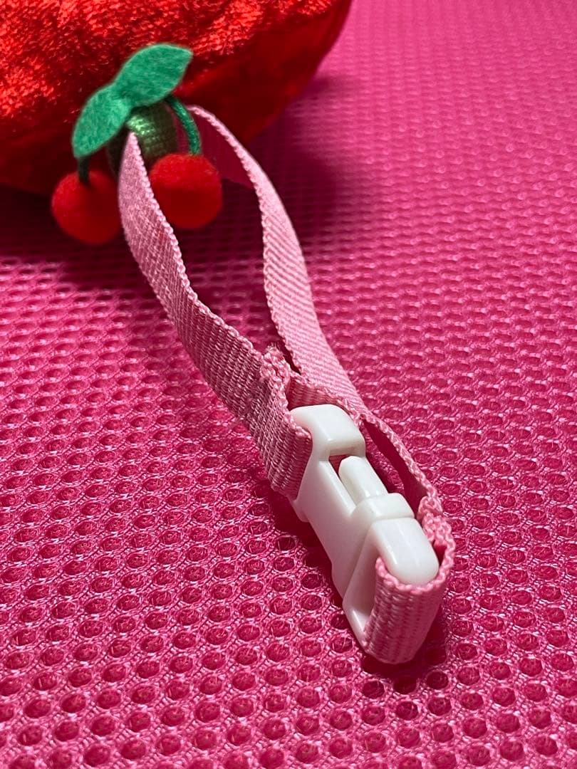 ハローキティ　サンリオ　ぬいぐるみ　山形限定　さくらんぼ　キーホルダー　平成