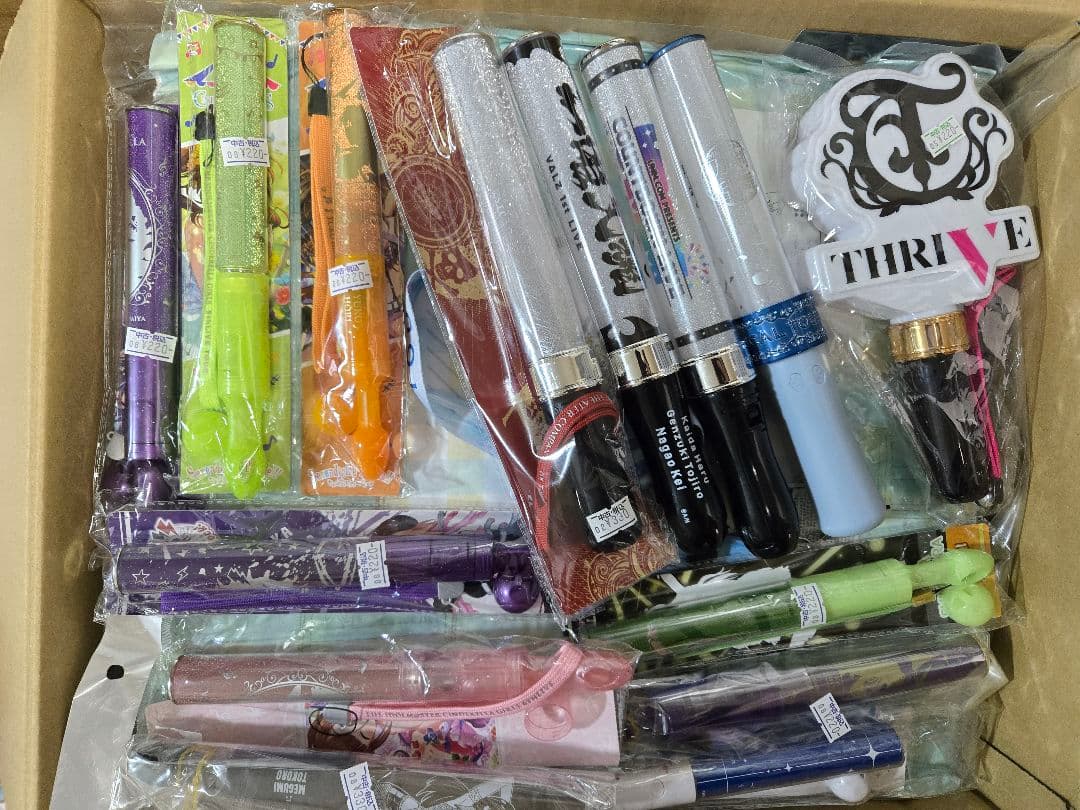 アニメグッズなど 140サイズ ノンジャンル 大量 まとめ売り 約500点