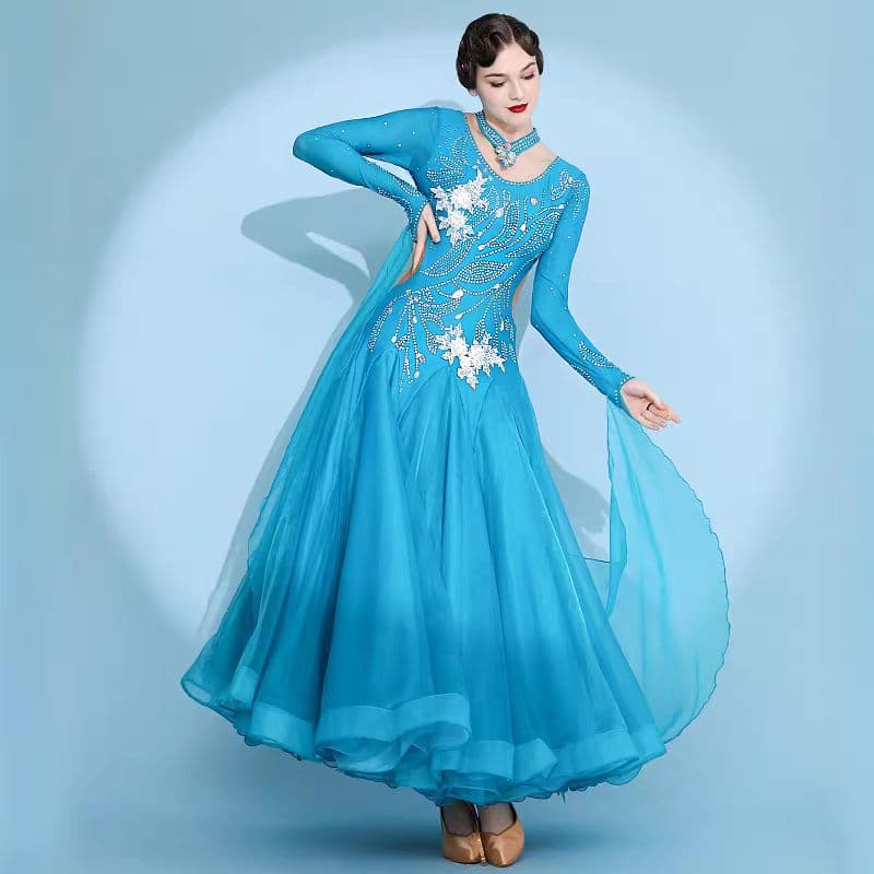 華やか✭ロング花柄ドレス★ダンス映え魅力✭エレガントシーンに最適