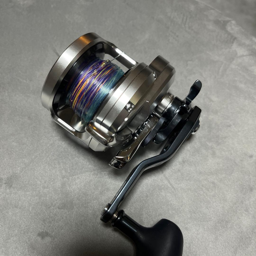 美品　SHIMANO OCEA JIGGER F CUSTOM 2000NRHG