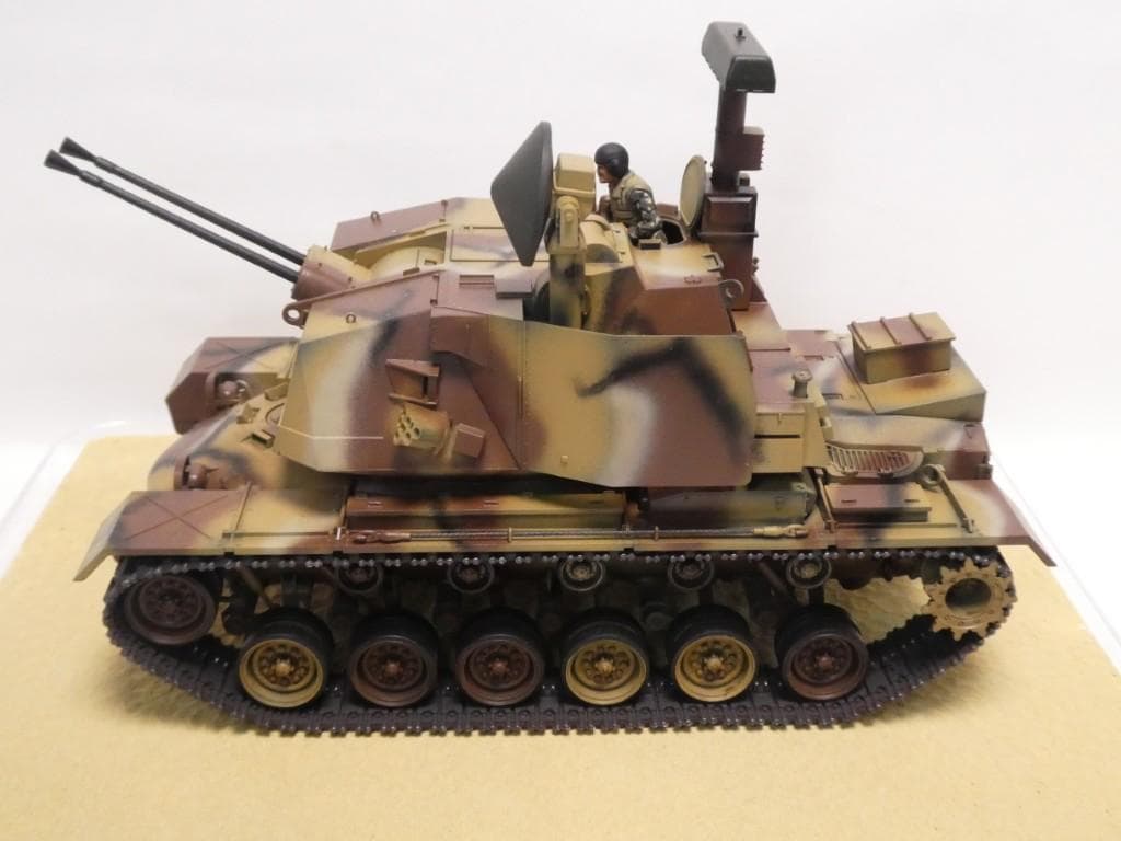 タミヤ　1/35 アメリカ陸軍 対空戦車ヨーク　完成品