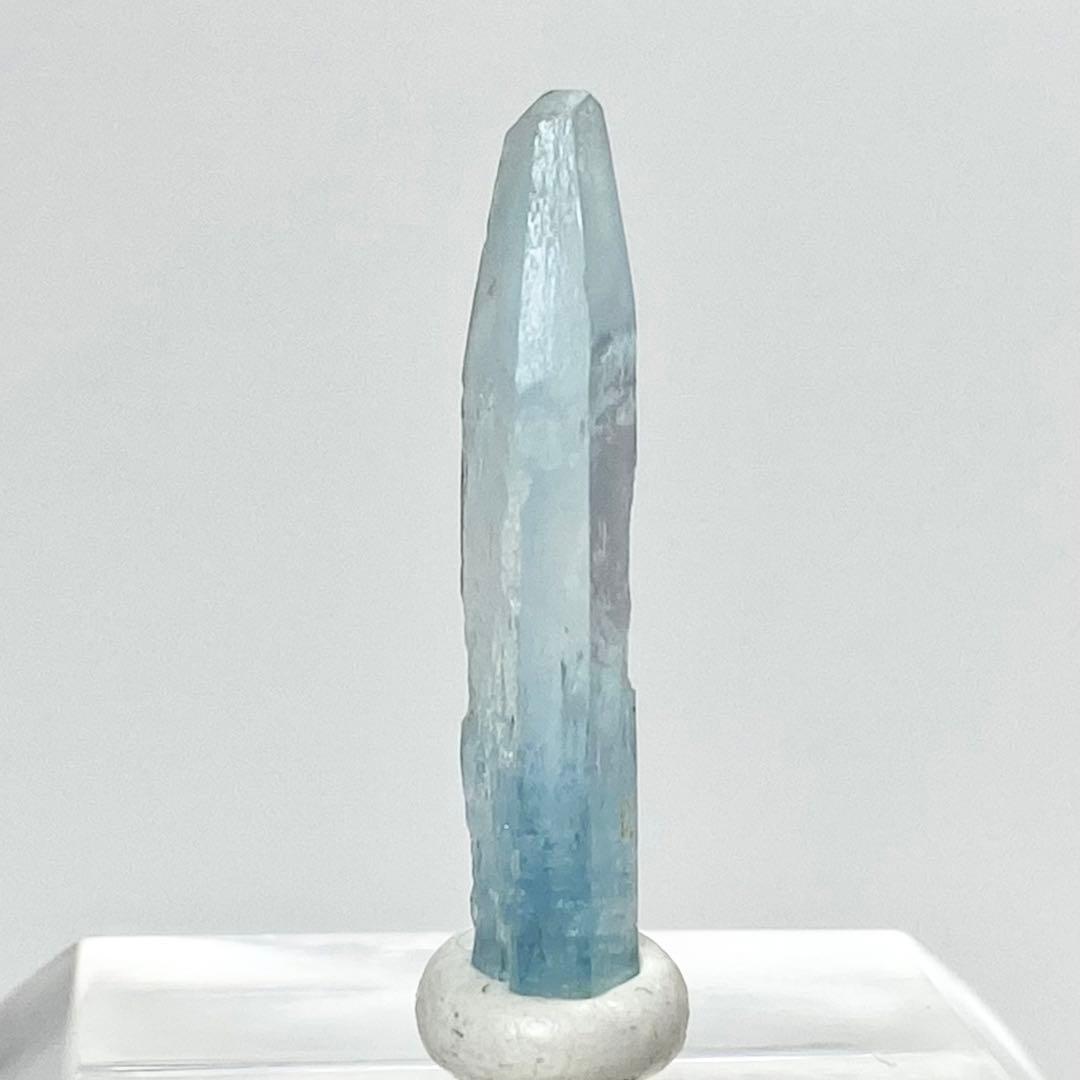 アクアマリン　コークボトル　ベリル　鉱物標本　原石　天然石　ストーン　緑柱石