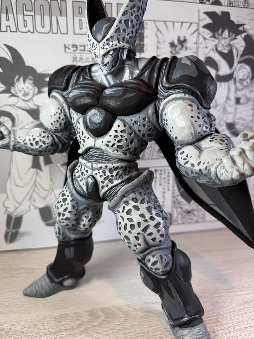 ドラゴンボール リペイント　セル　ラストワン賞 完全体 フィギュア　モノクロ色