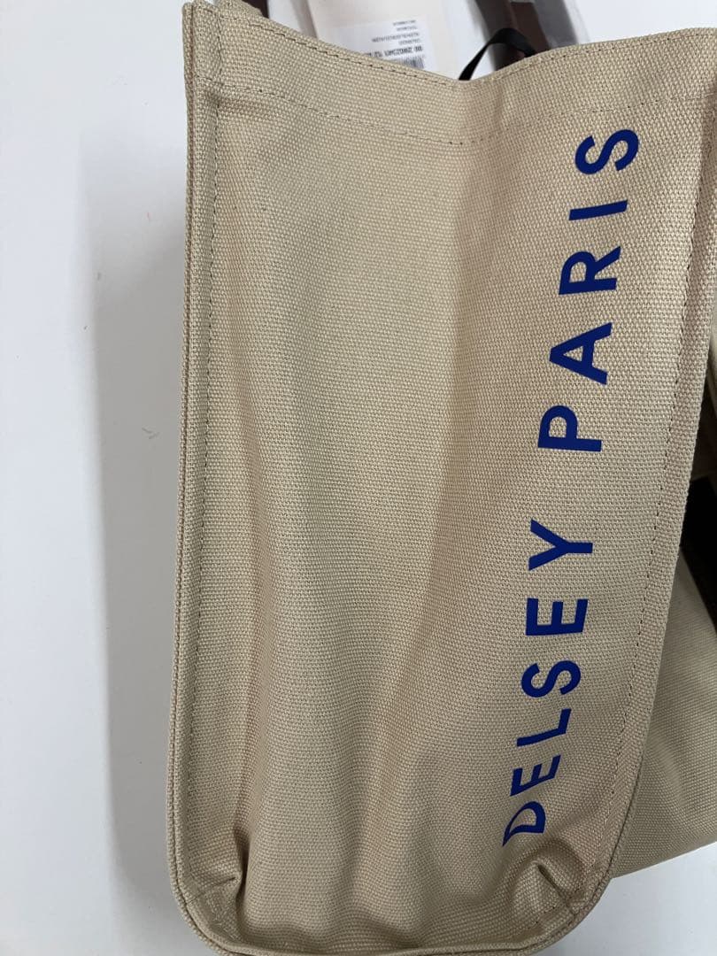 デルセー　バッグ　ベージュ　スーツケース　キャリーオンバッグ