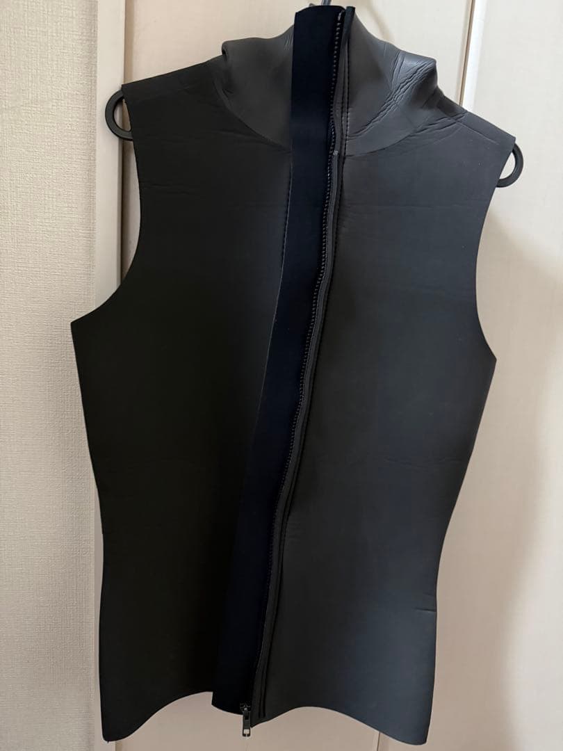 クロロプレンゴム製 ブラック ダイビングウェットスーツ　タッパーベスト