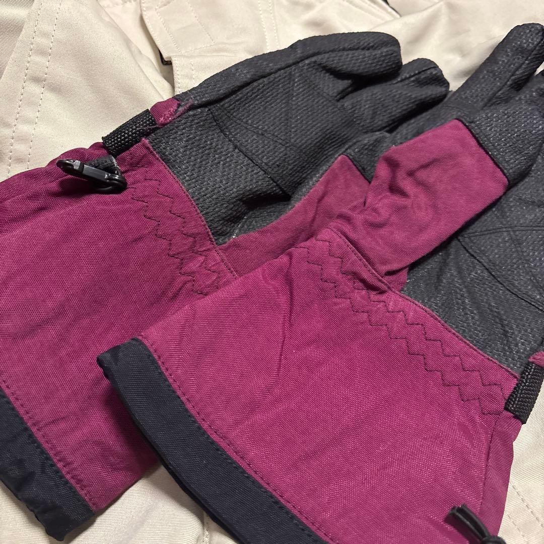 SASQUATCH スキーウェア 赤 ベージュ 手袋付き