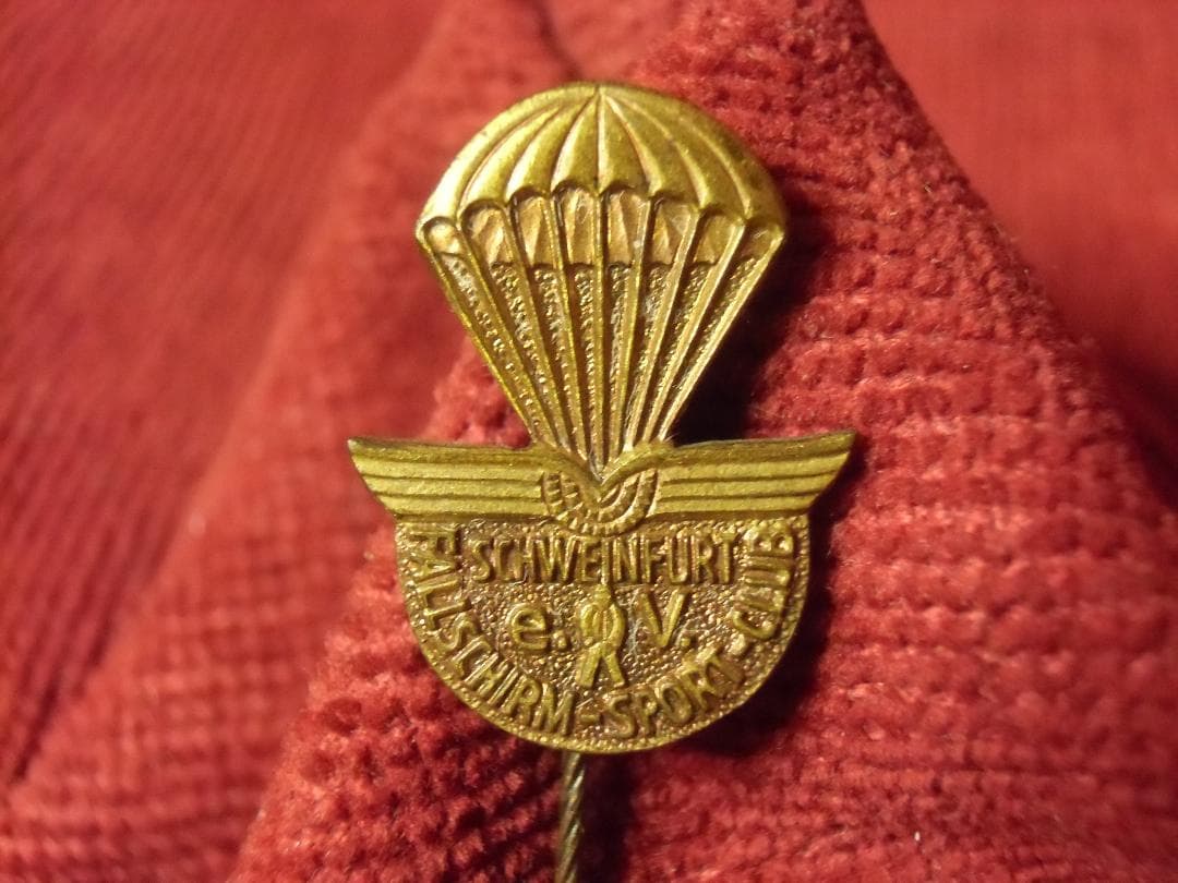 ＢＷドイツ軍/連邦軍＊シュヴァインフルト空挺スポーツクラブメンバーピン（実物）