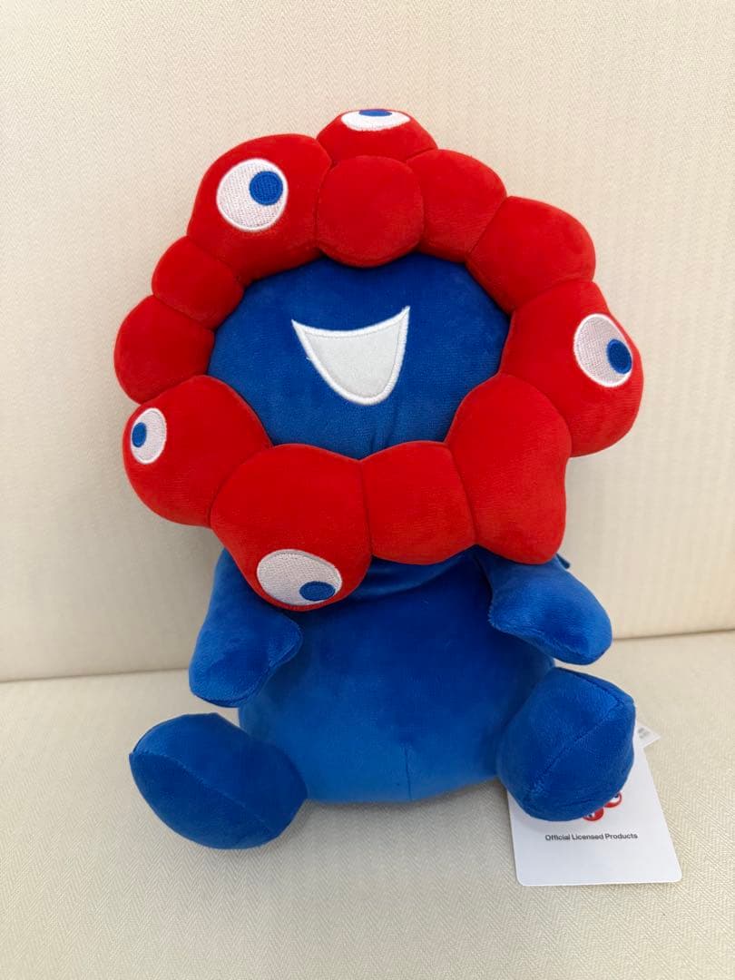 【新品タグ付】ミャクミャク お手玉風 ぬいぐるみ Mサイズ