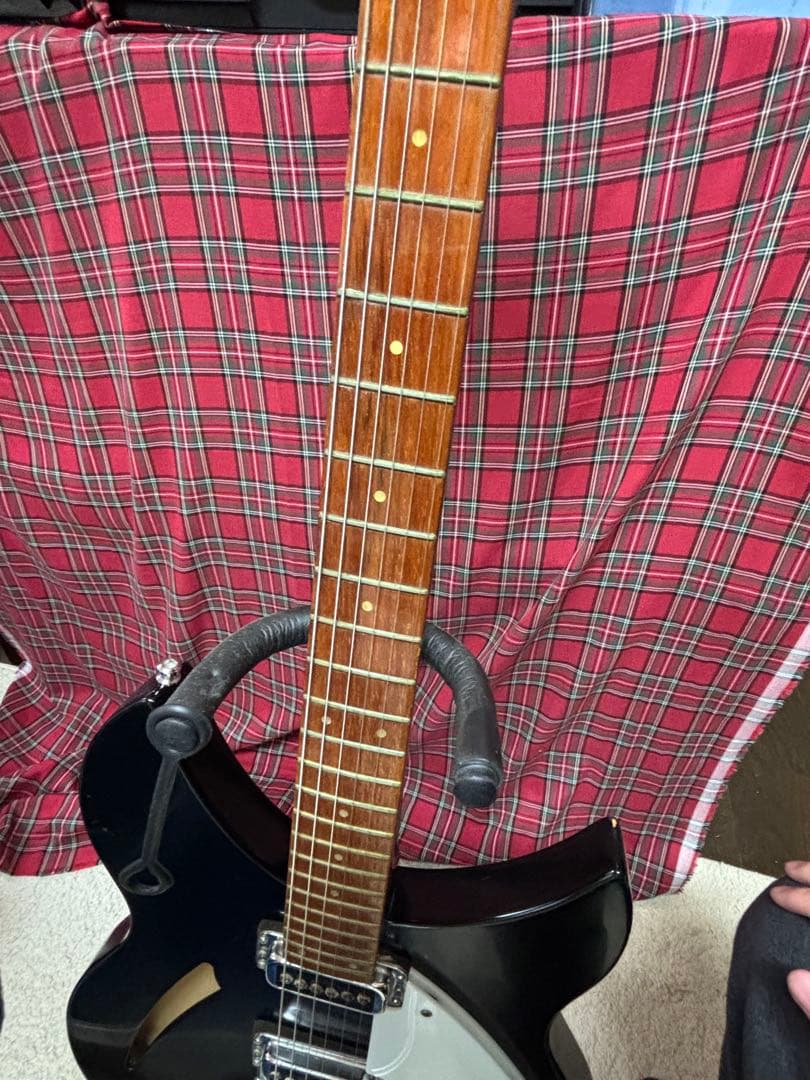 Rickenbacker 330 Jetglo 2009製