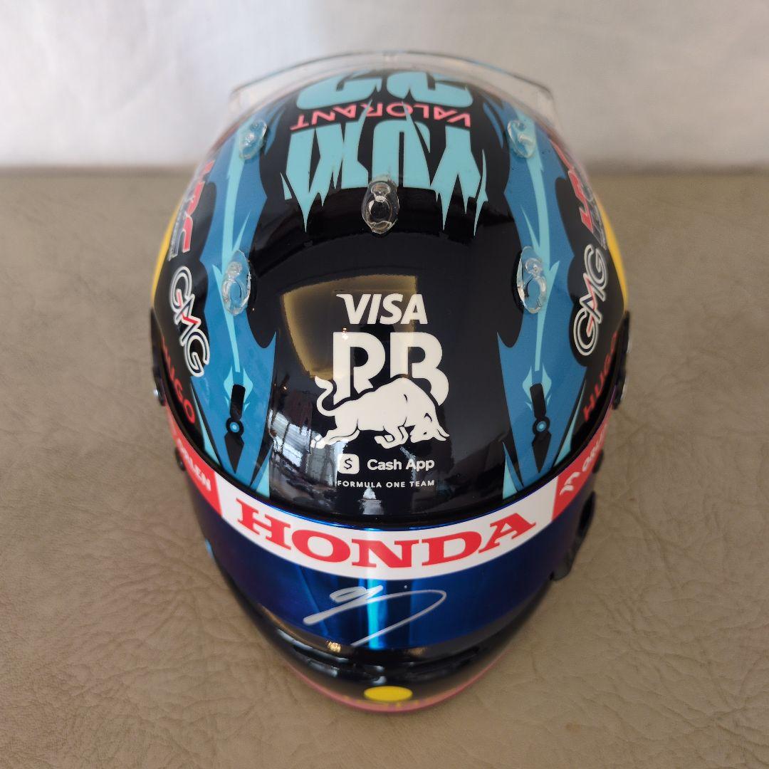 角田裕毅　ヘルメット1/2　サイン入　F1　レーシングブルズHONDA　おまけ付