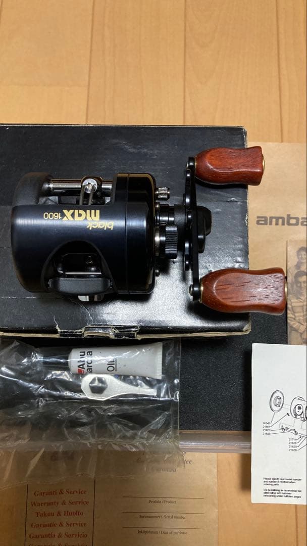 極美品　ambassadeur Black Max 1600C アブ　未使用