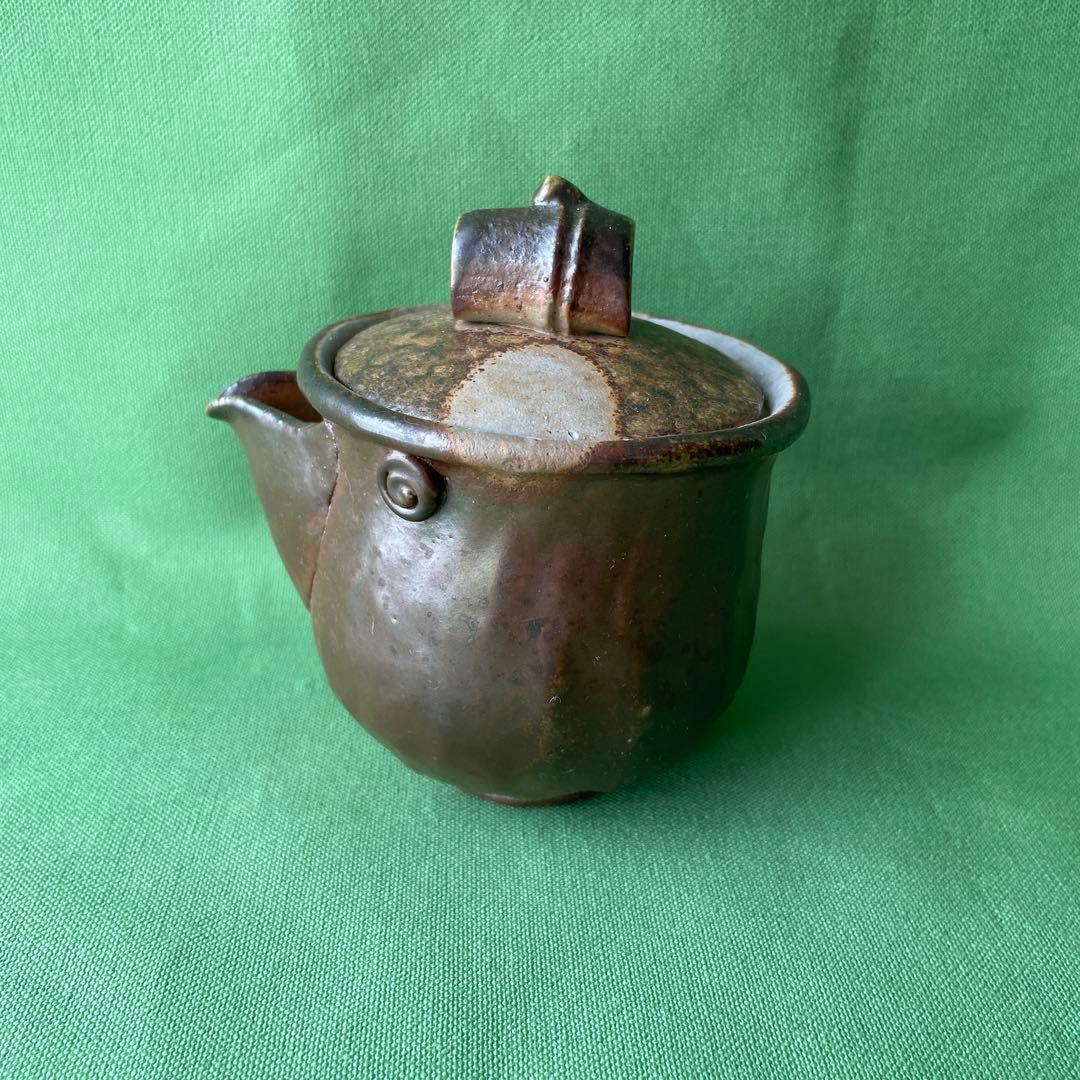 備前焼 手びねり宝瓶 竹摘み 胡麻