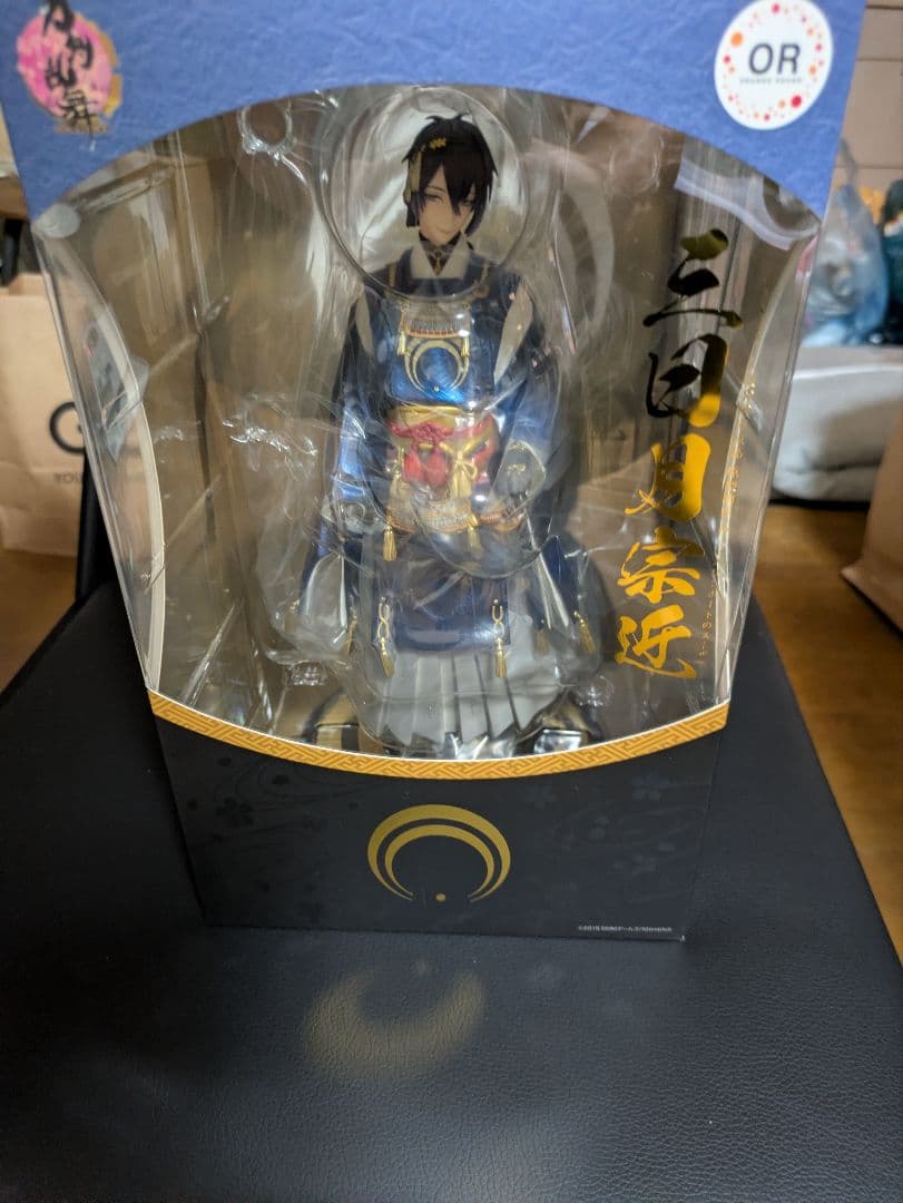 刀剣乱舞 三日月宗近 1/8スケールフィギュア