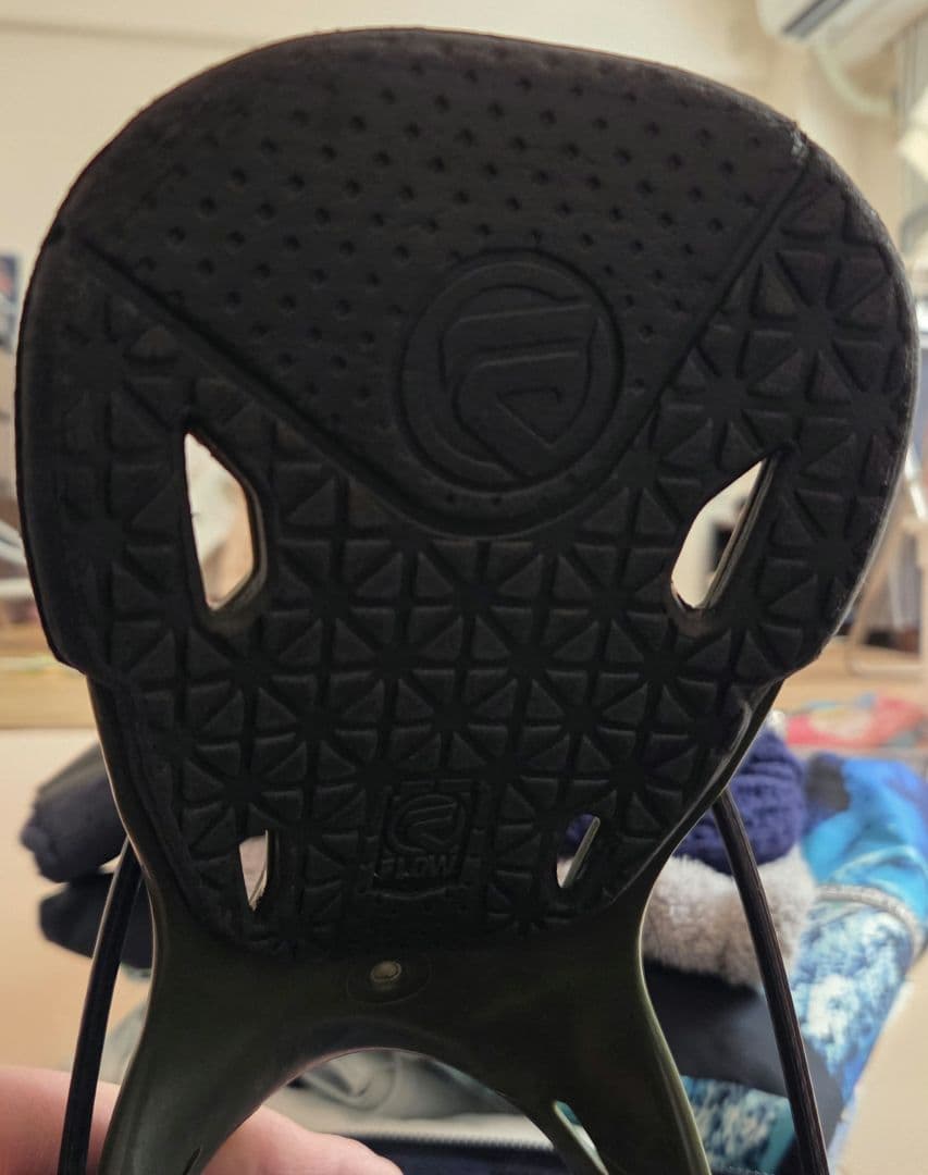 FLOWスノーボード ビンディング ケース付き