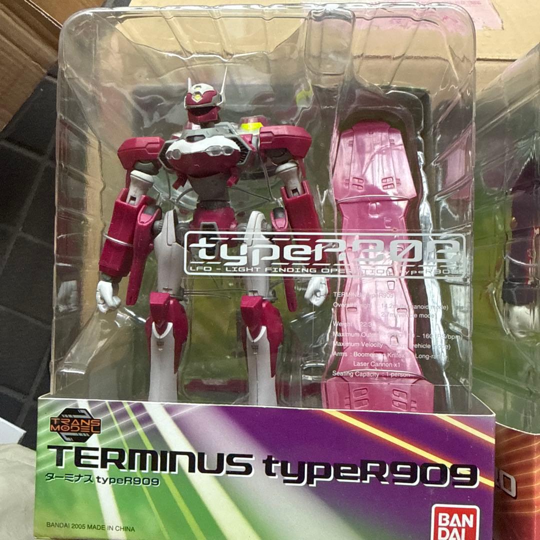 トランスモデル ニルヴァーシュtypeZERO と ターミナスtypeR909