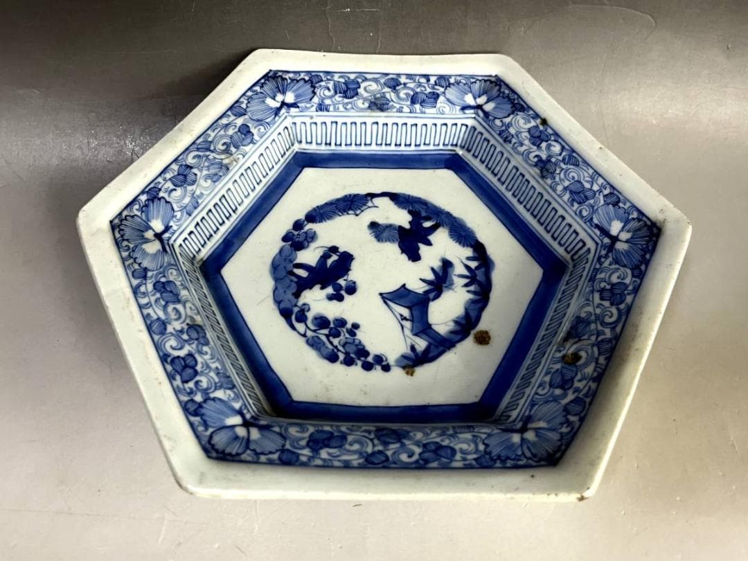 皿■染付花唐草文六角皿 松竹梅 (江戸期) 青華 凱 古伊万里 時代物 骨董品■