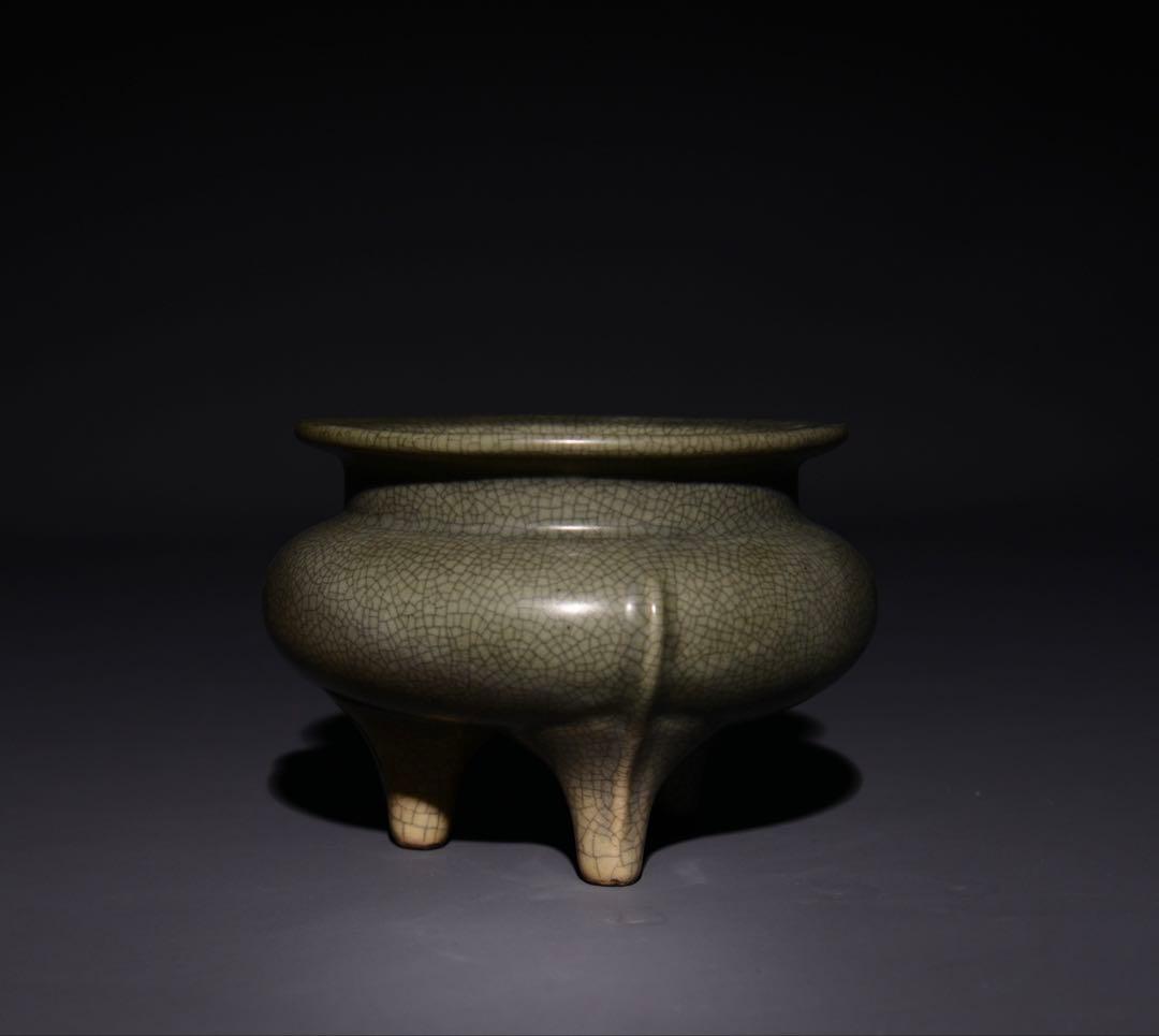 旧蔵　宋・汝窑　天青釉 三足炉