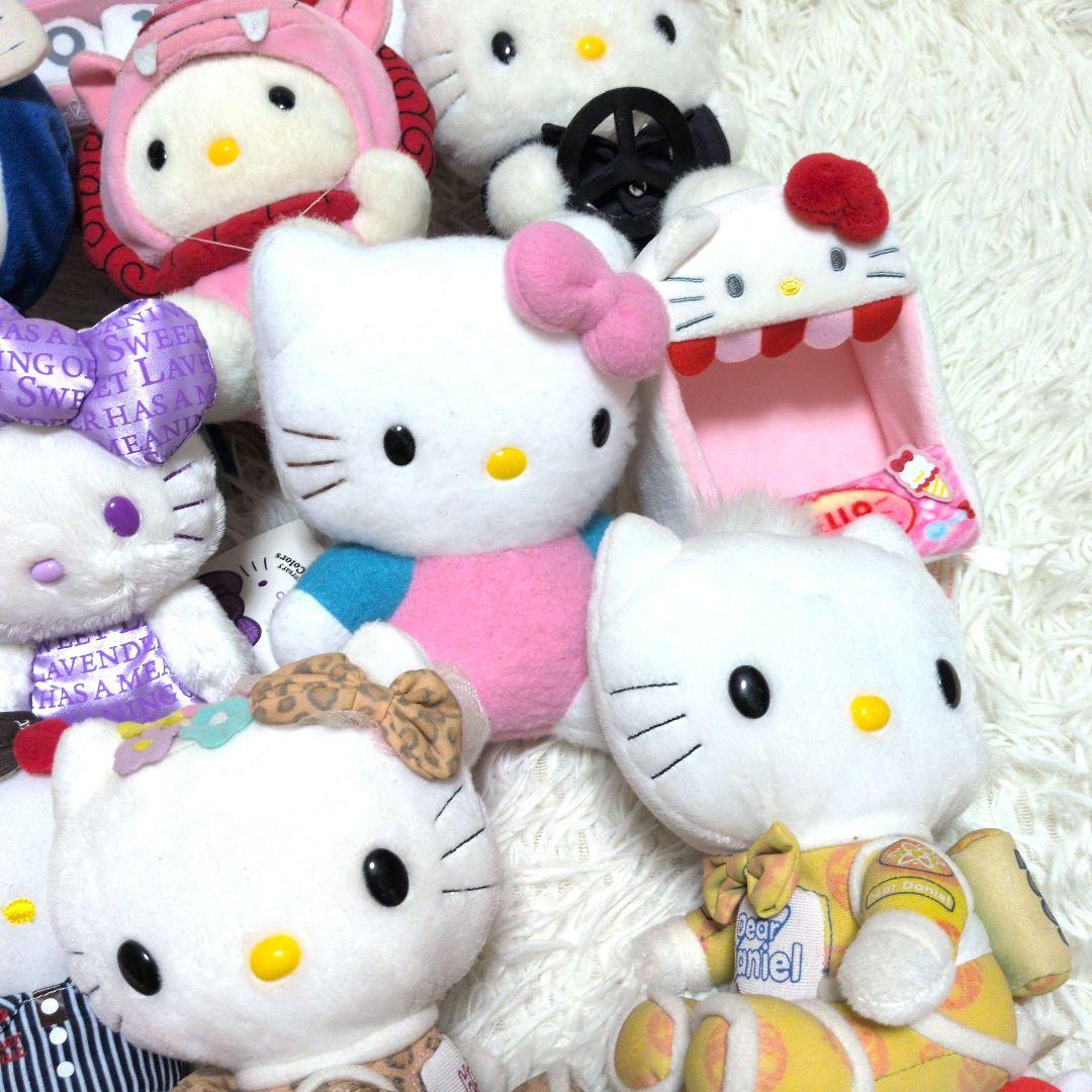 Sanrio ハローキティ　ぬいぐるみ　おまとめ売り　32個