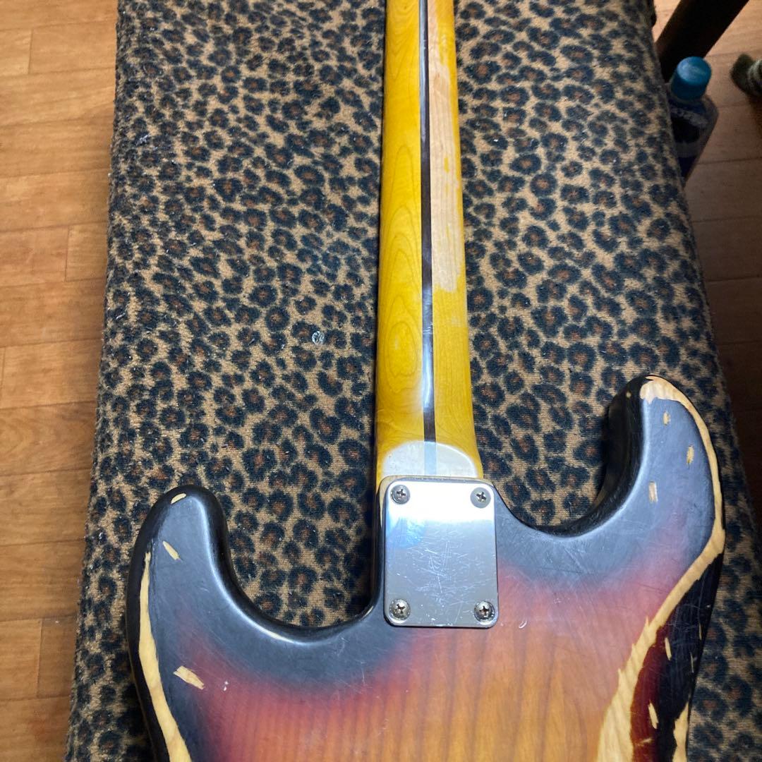 ストラトキャスターモデル、SRV風