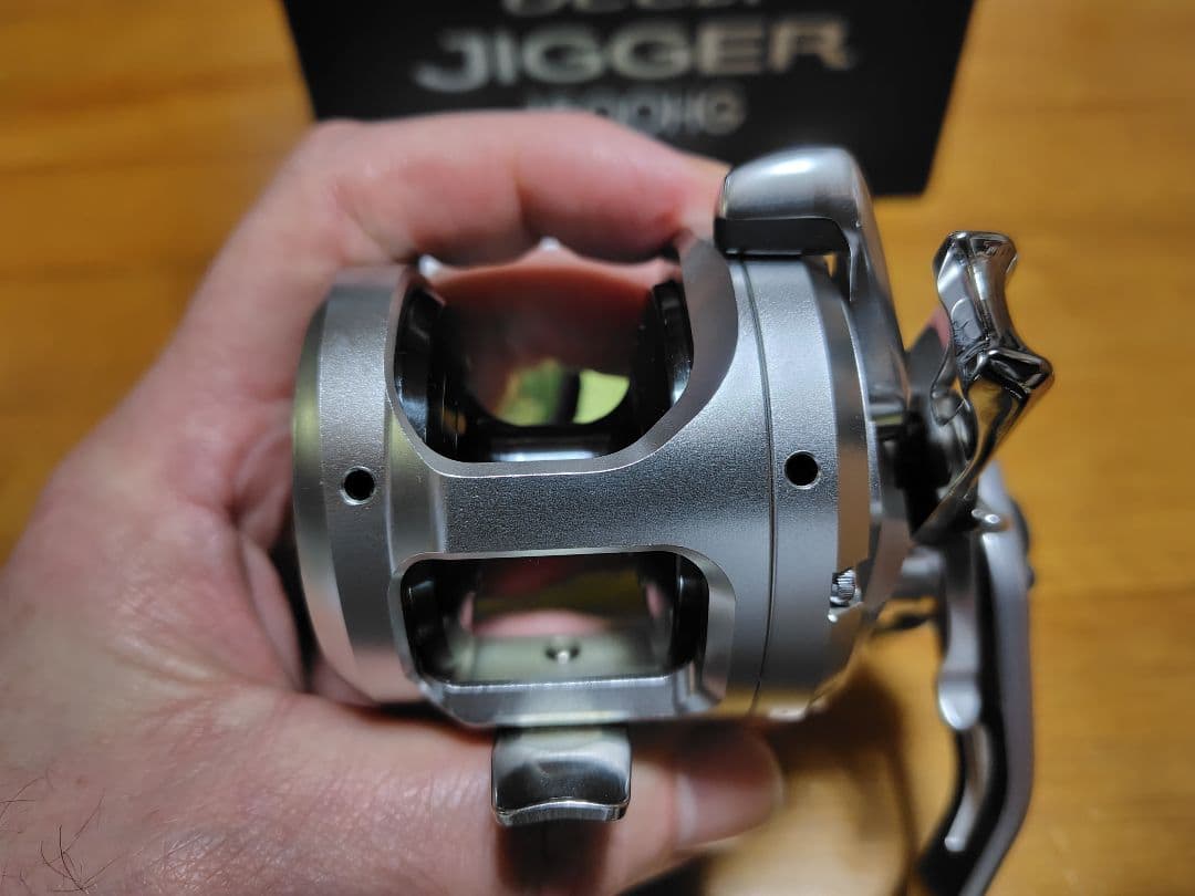 超美品 シマノ 17オシアジガー1500HG フォールレバー仕様