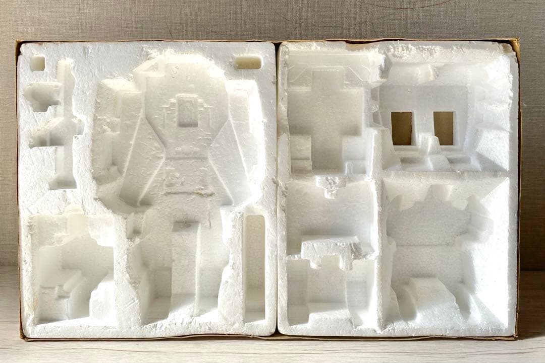 VF-1S Armored Valkyrie GBP-1Sダメージあり 空箱のみ