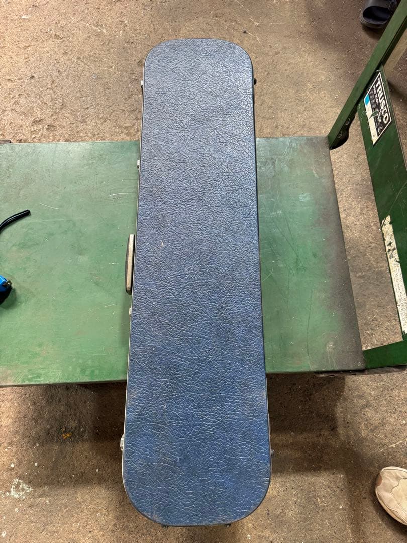 9-津軽三味線?　高級糸巻き 紅木？ハードケース&付属