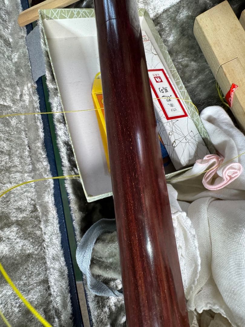 9-津軽三味線?　高級糸巻き 紅木？ハードケース&付属