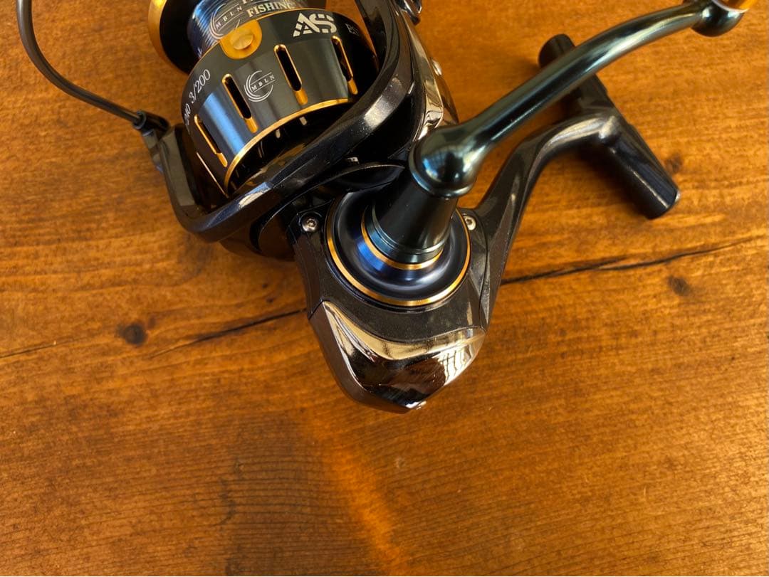 スピニングリール　5000番　ショアジギング　ねじ込み式パワーハンドル　サーフ