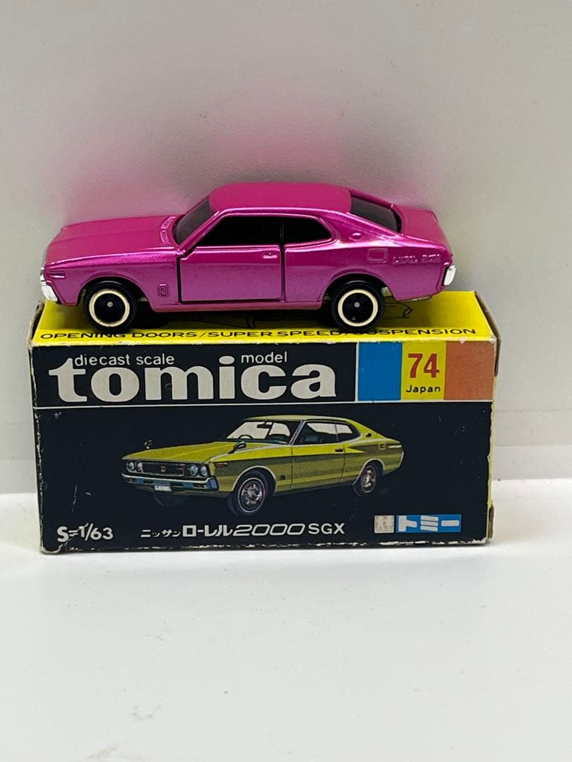トミカ 黒箱 74 -1-9 ニッサン ローレル 2000sgx 喝徒飛競走車