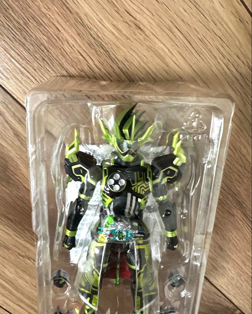 SHフィギュアーツ 仮面ライダークロノス クロニクルゲーマー