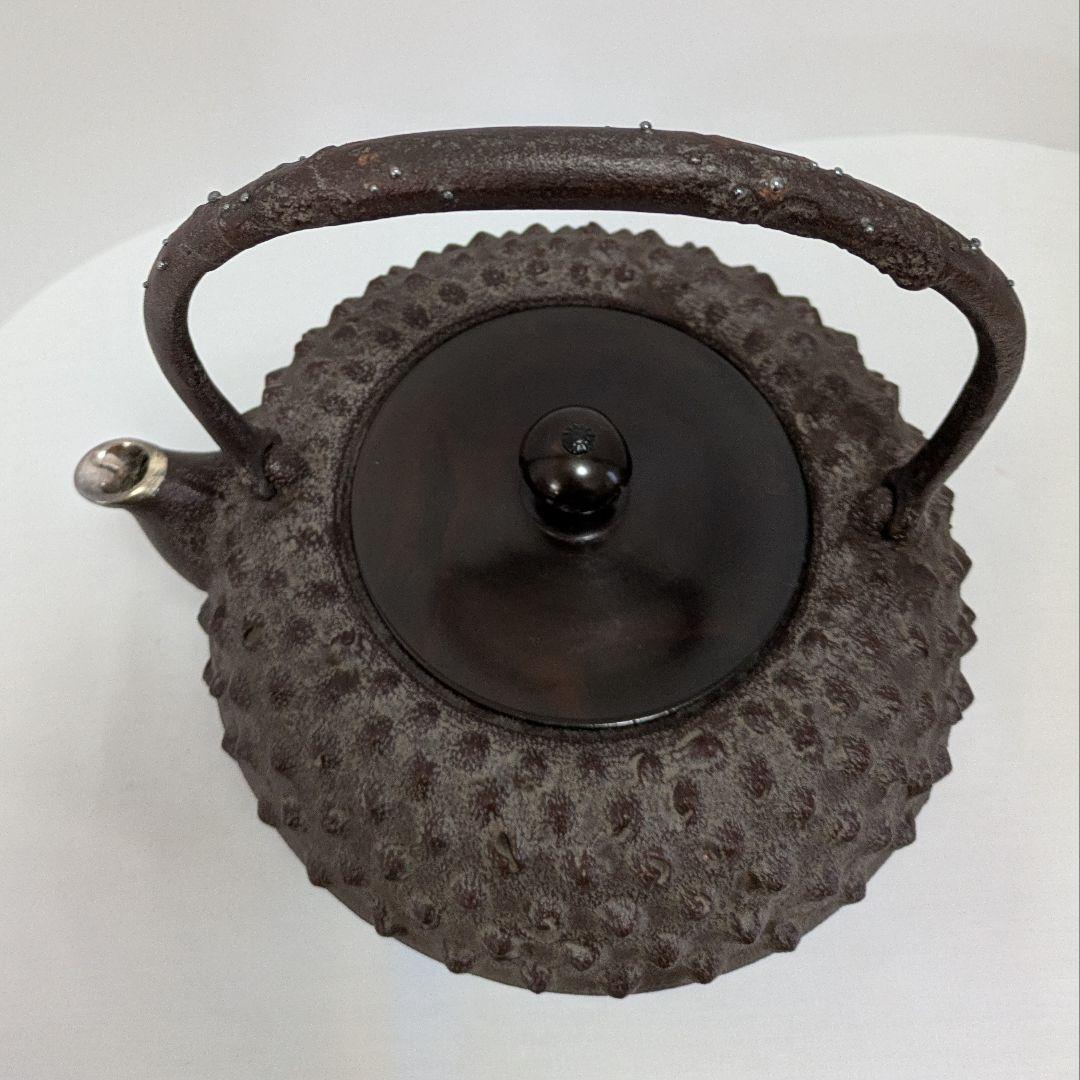 大霰あられ　鉄瓶　高橋敬典作 人間国宝　伝統工芸品　南部鉄器　　飾り蓋持ち手飾り
