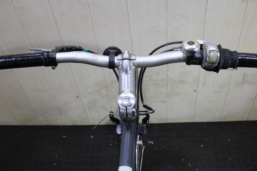 GIANT-MOMENTUM iNEED 700C 7速 520mmクロスバイク