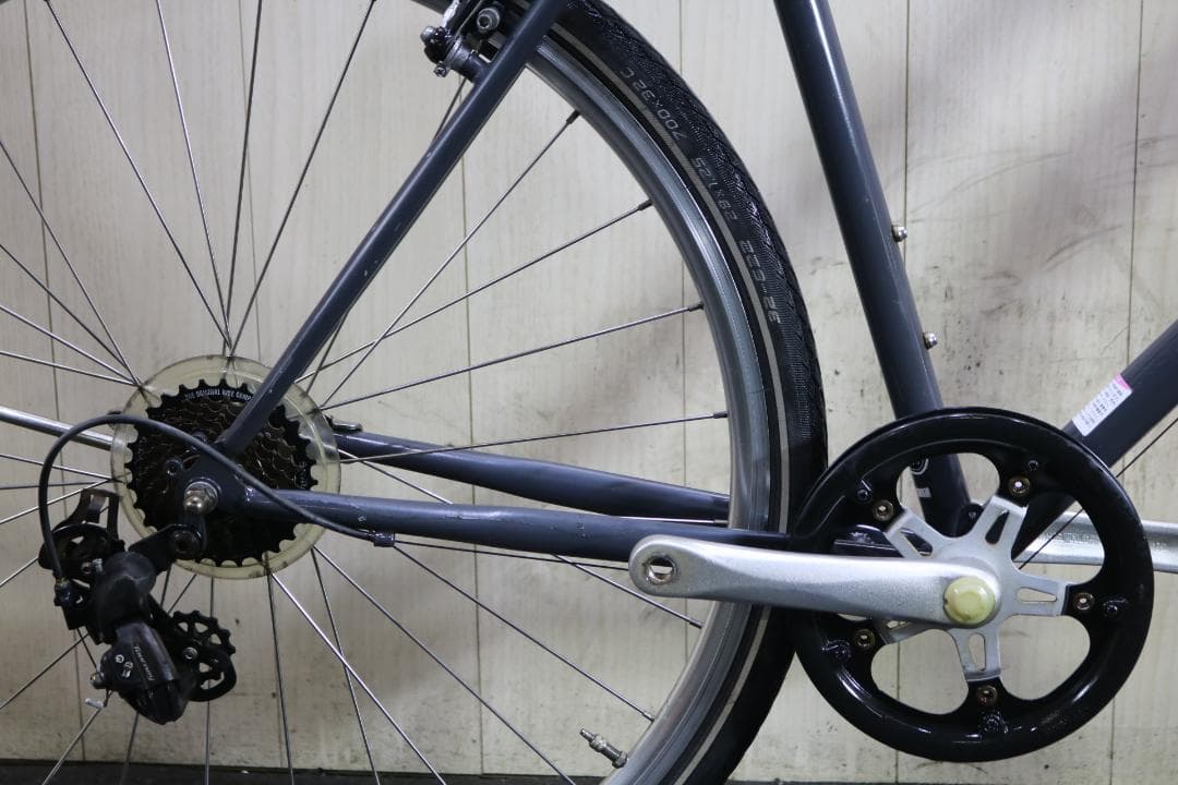 GIANT-MOMENTUM iNEED 700C 7速 520mmクロスバイク