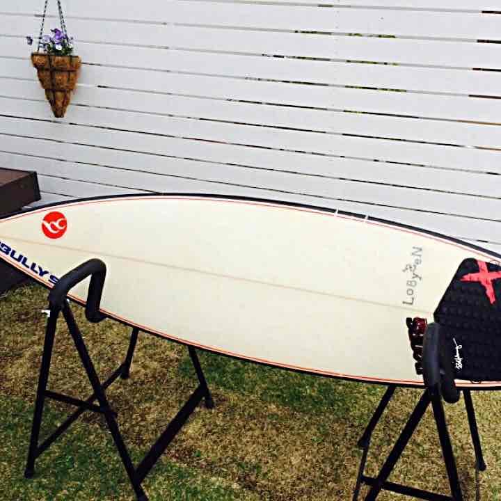 サーフボード ショート