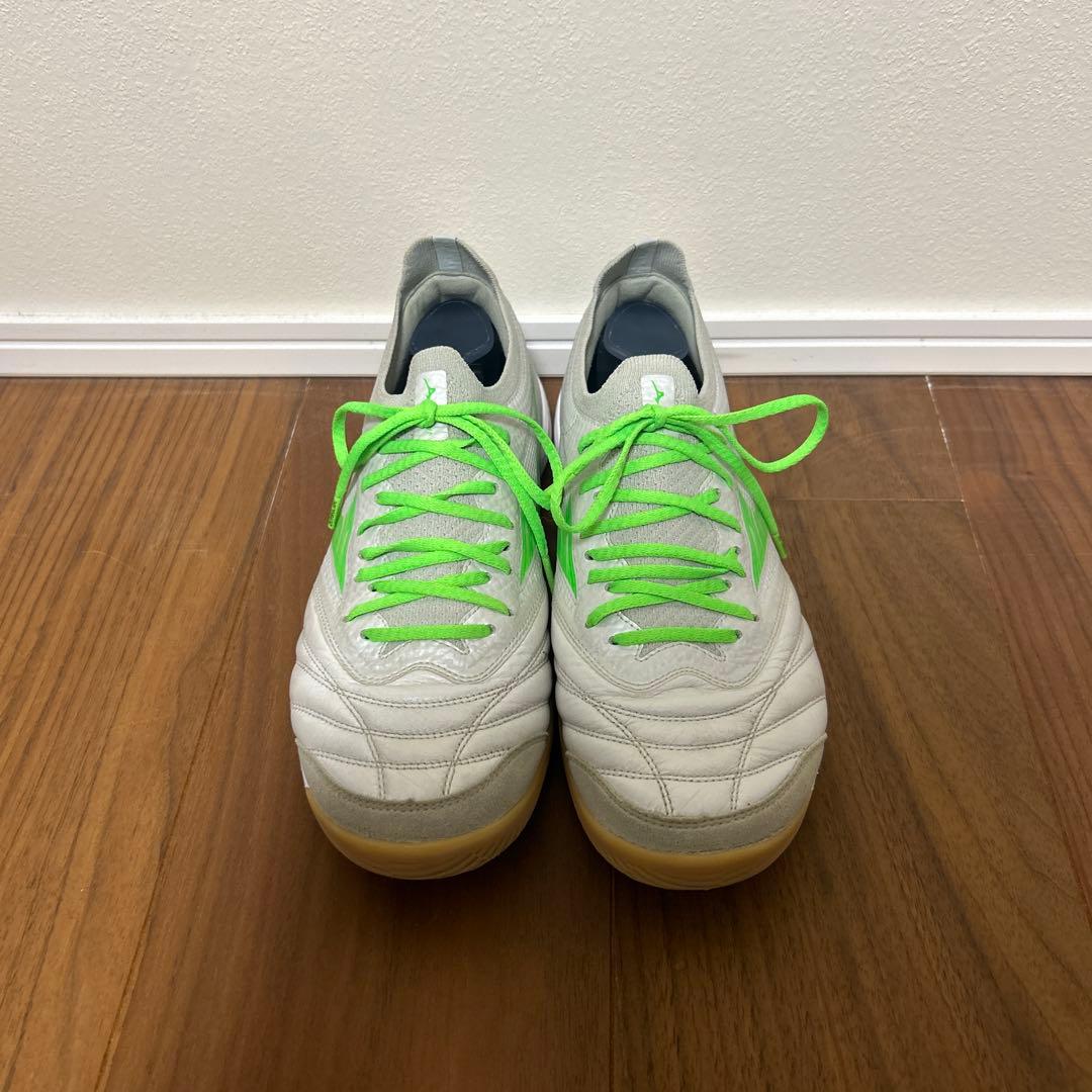 ミズノ　MORELLA β フットサルシューズ　25.0