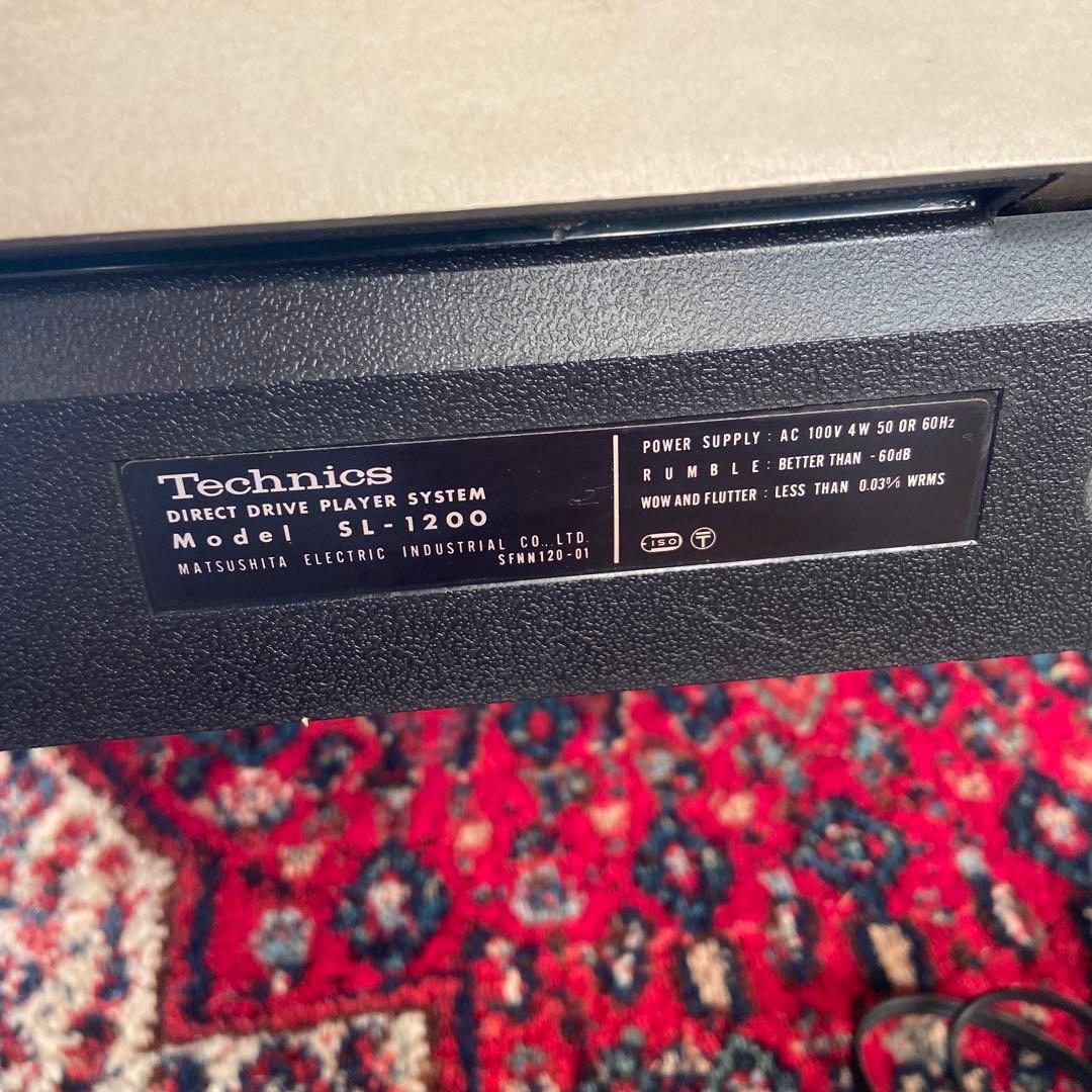 Technics SL-1200 ダイレクトドライブターンテーブル　テクニクス