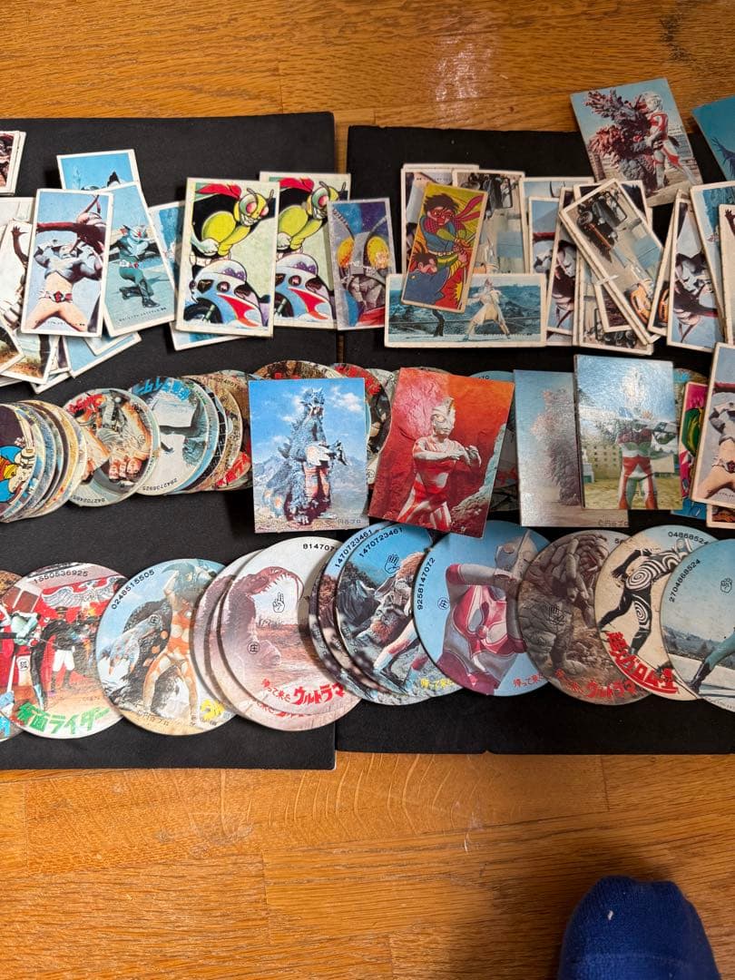 昭和レトロ　超貴重品　カルビー仮面ライダー 他　懐かし ヒーローカード他