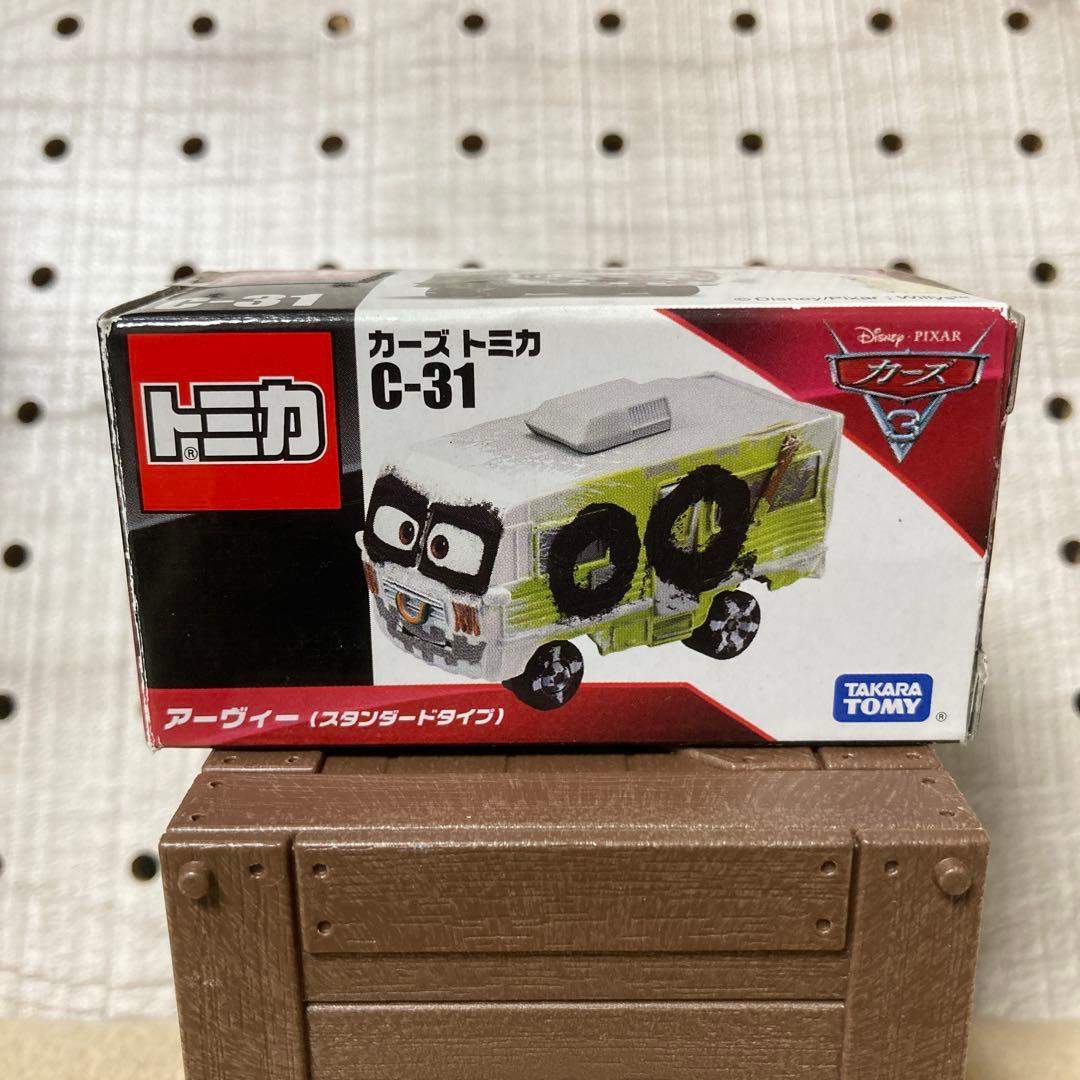カーズ トミカ C-31 アーヴィー (スタンダードタイプ)