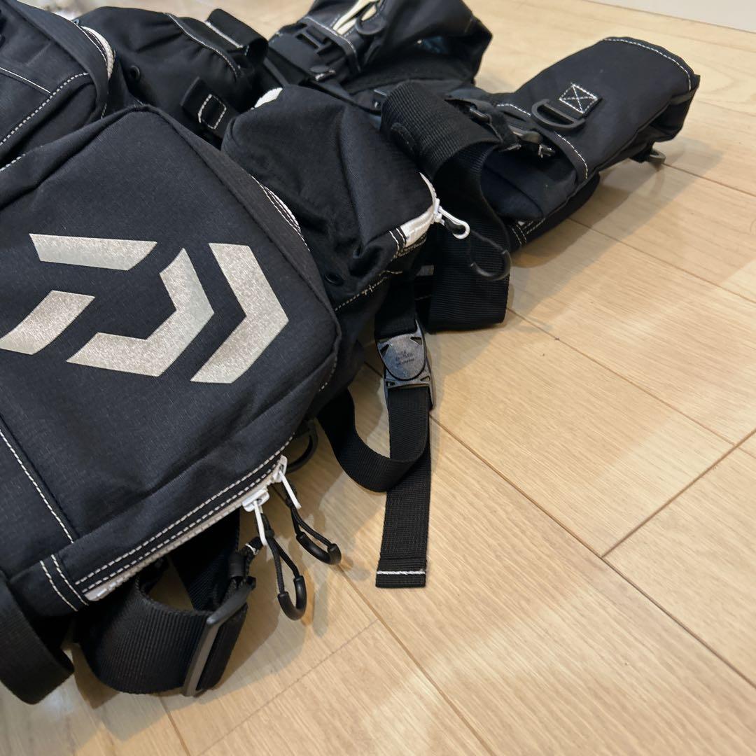 【美品】ダイワ ベンチクールゲームベストIV DF-6109 ライフジャケット