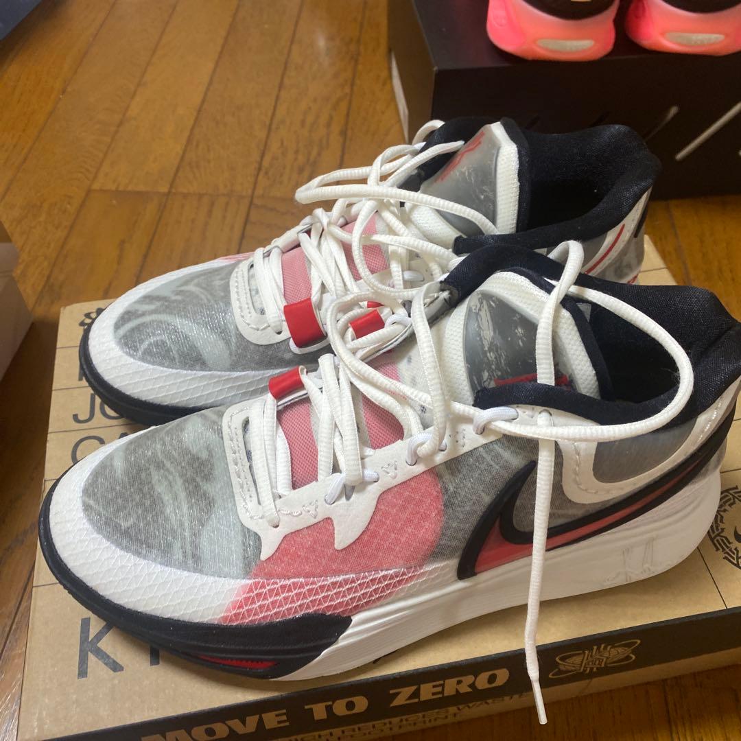 Kyrie 8 ジョーダン　コービー　レブロン