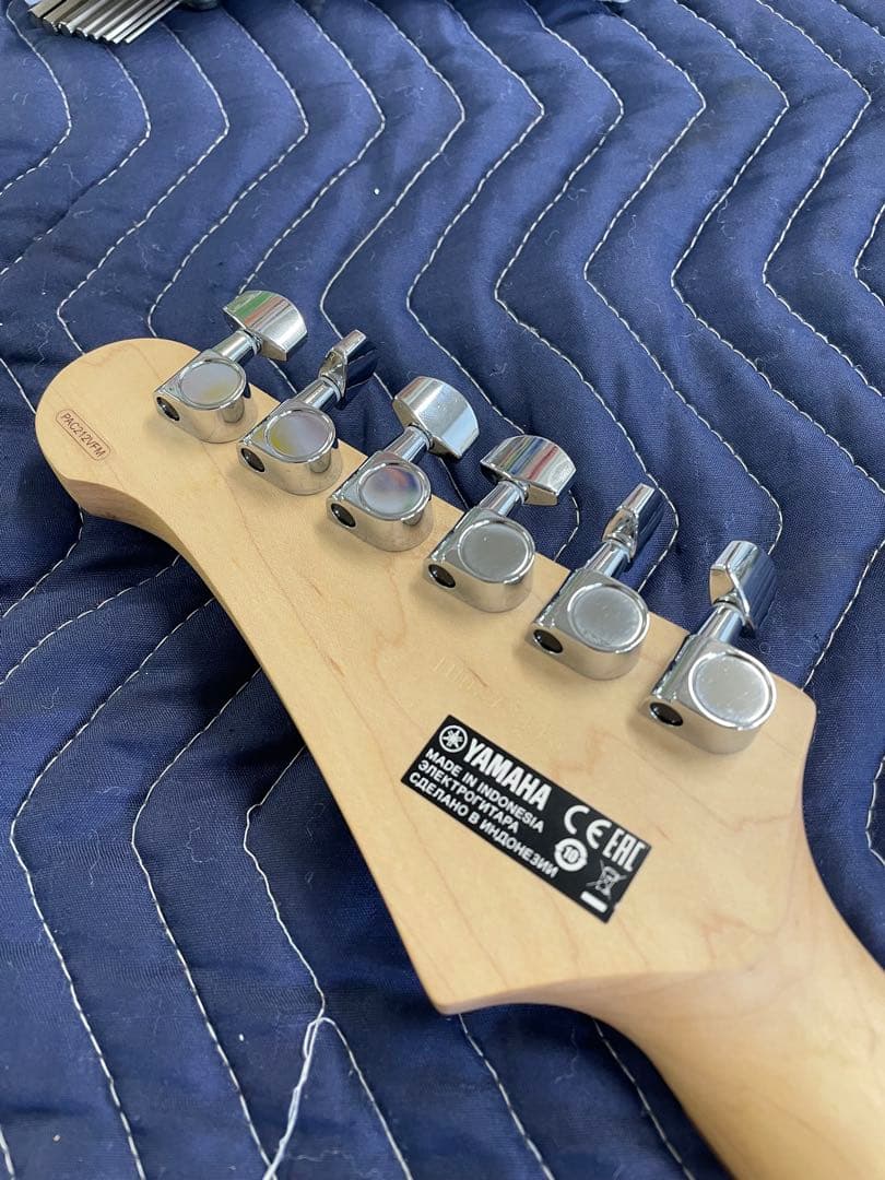 ギター Yamaha PACIFICA PAC212VFM